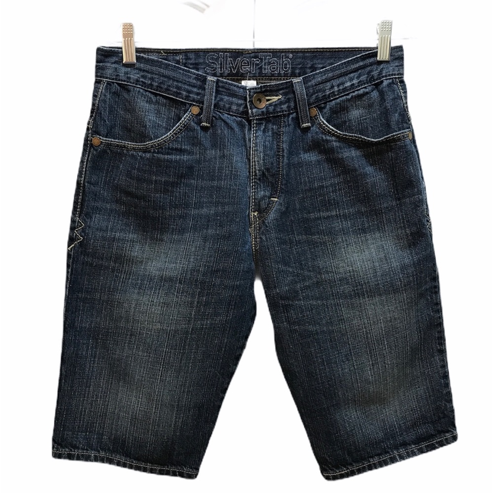 Men’s original Levi’s Silvertab Jean short size 30